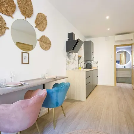 Majopi 4 - Central, Ac, Close To Palais & Beaches